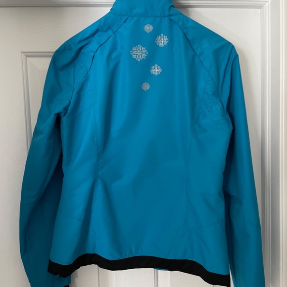 Running Room  jacket, blue, size medium - Picture 2 of 2